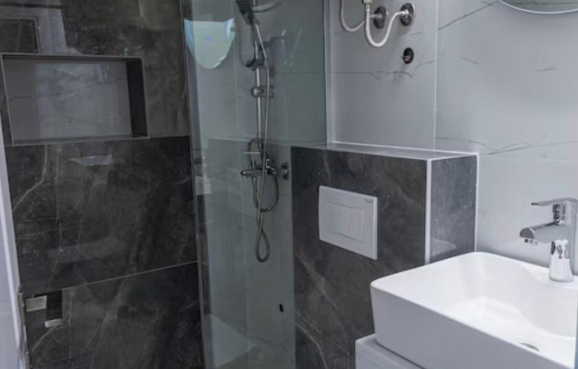 Hotel Garni Ideal Подгорица Экстерьер фото