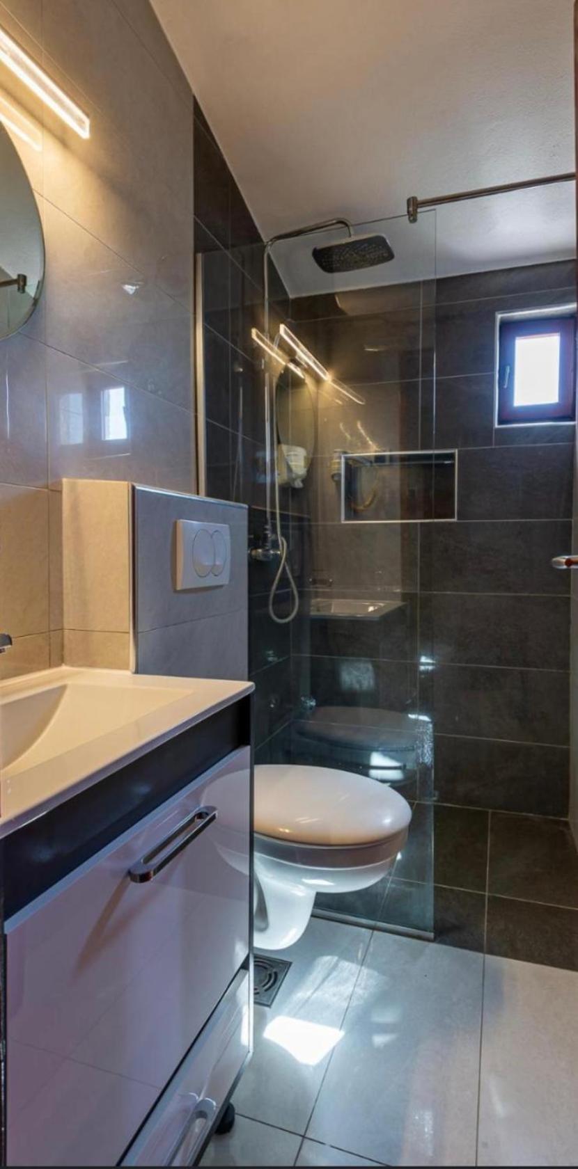 Hotel Garni Ideal Подгорица Экстерьер фото