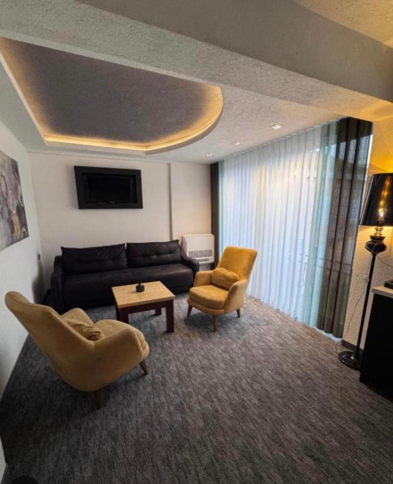 Hotel Garni Ideal Подгорица Экстерьер фото